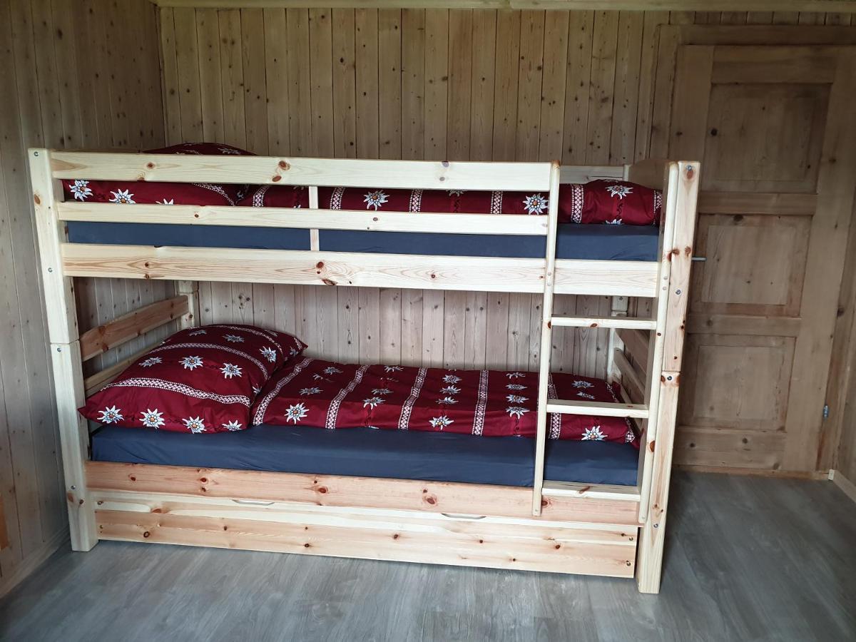 Surcuolm Ferienwohnung Antonia מראה חיצוני תמונה