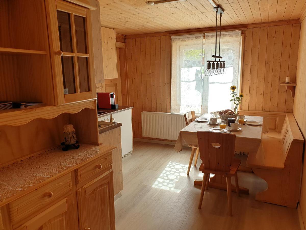 Surcuolm Ferienwohnung Antonia מראה חיצוני תמונה